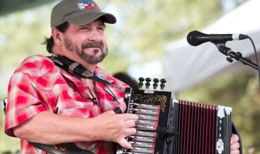 Jo-El Sonnier, auteur-compositeur-interprète cajun et country lauréat d'un Grammy décède à 77 ans