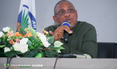 Assainissement : le gouverneur ai Gérard Mulumba relance les travaux  d'évacuation des immondices à travers la ville