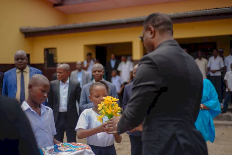 EPST :  Tony Mwaba a inauguré les nouveaux bâtiments du CS Maman Sifa 