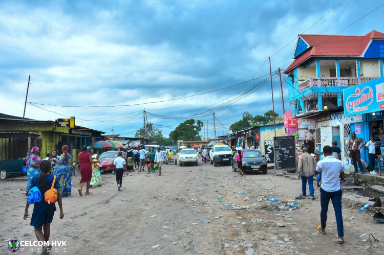 Kinshasa : le gouverneur Gentiny Ngobila lance la construction de deux digues et de trois avenues dans le quartier Ndanu à Kingabwa dans la commune de Limete