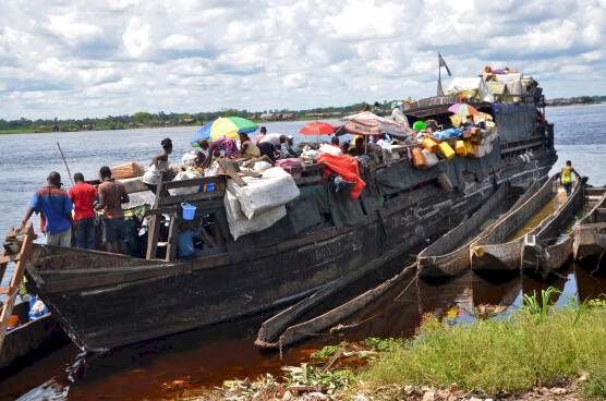 Mai-Ndombe : une baleinière remplie de marchandises évite de justesse la catastrophe