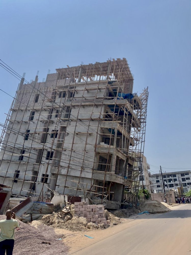 Kinshasa : un bâtiment de 6 étages en construction s’affaisse à Gombe, gros risque d’effondrement