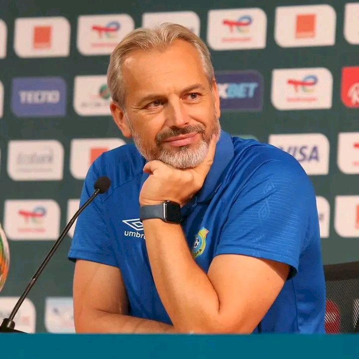 Sébastien Desabre prolonge son contrat à la tête des léopards 