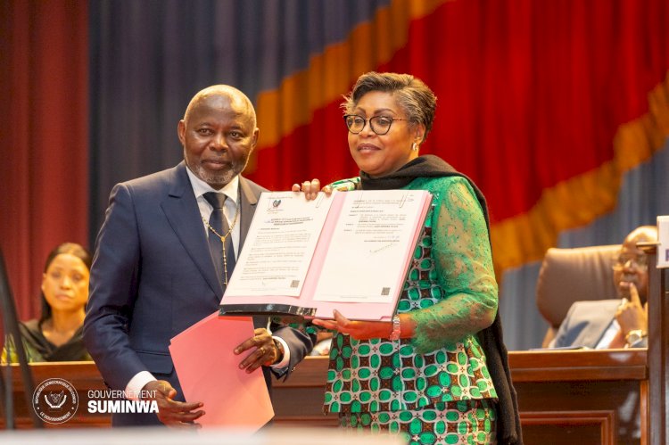 Le gouvernement Judith Suminwa investi 