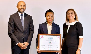 Les lauréats congolais de la Francotech honorés par Bestine Kazadi