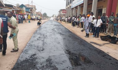 Tshopo : Sylvain Alongo lance la phase d'asphaltage des routes de Kisangani