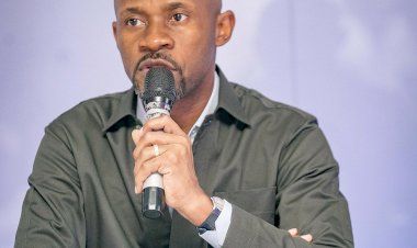 Foire des Femmes des Médias : Patrick Muyaya lance un appel à la campagne patriotique ''Congolais Telema !''