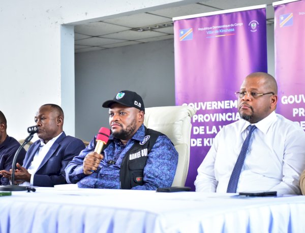 Kinshasa : Daniel Bumba associe les pousse-pousseurs dans sa gestion