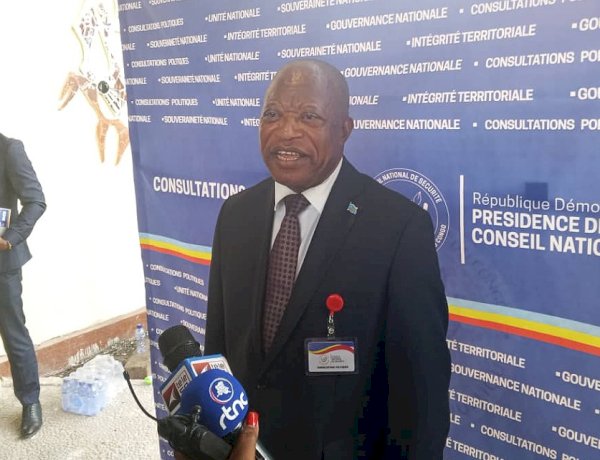 Gouvernement d'union nationale : André Mbata encourage l'initiative