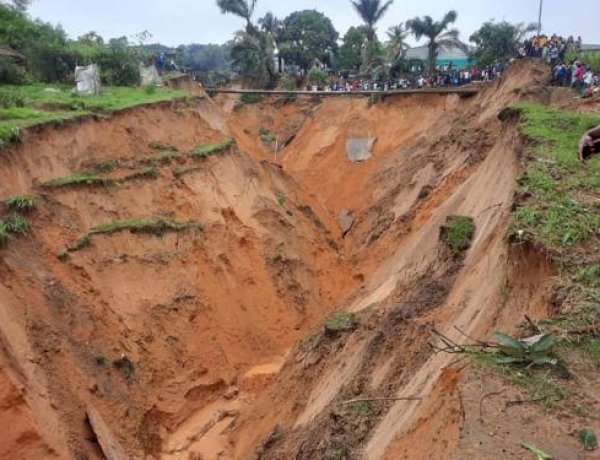 Lutte contre les érosions à Kinshasa : des ravins transformés en décharges